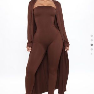 Chocolate brown fashion nova jumpsuit Set. Size small